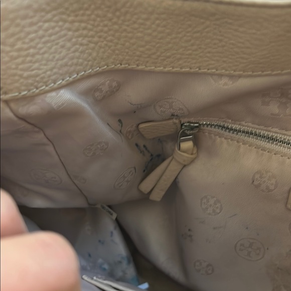 Tory Burch Tan Hobo Bag - Picture 6 of 9